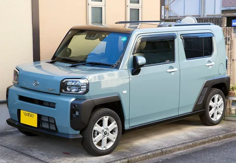 Daihatsu Taft (LA900) — 2