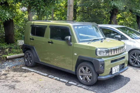 Daihatsu Taft (LA900) — 3