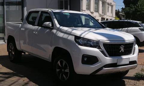 Peugeot Landtrek — 2