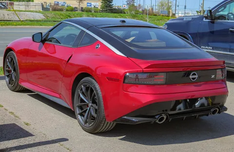 Nissan Z — 8