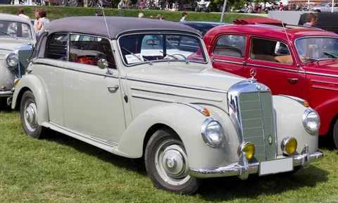 Mercedes-Benz W187