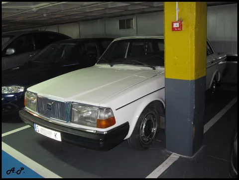 Volvo 244 — 6
