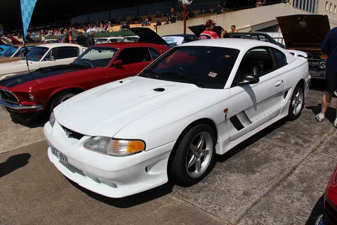 Ford Mustang IV SVT Cobra — 8