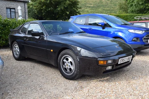 Porsche 944 S — 2