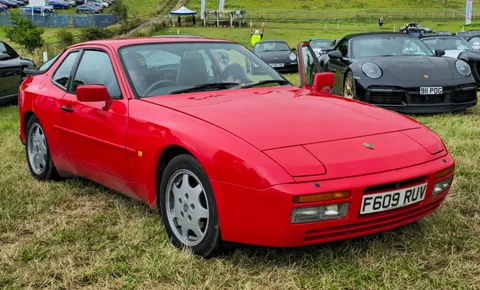 Porsche 944 S — 4