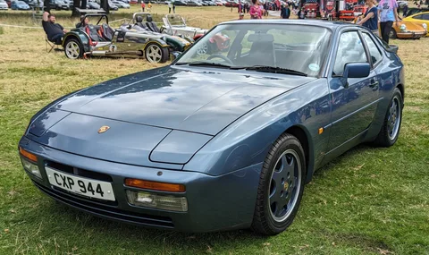 Porsche 944 S2 — 7