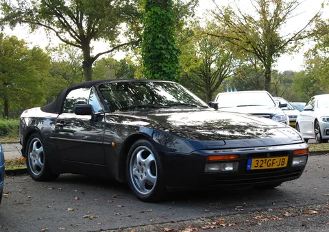 Porsche 944 S2 — 8