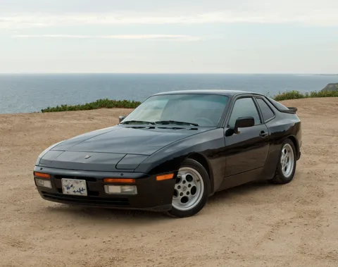 Porsche 944 Turbo — 6