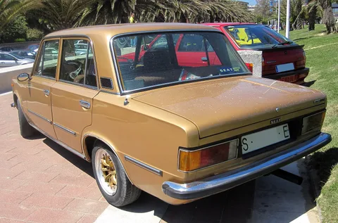 SEAT 124 FL — 4