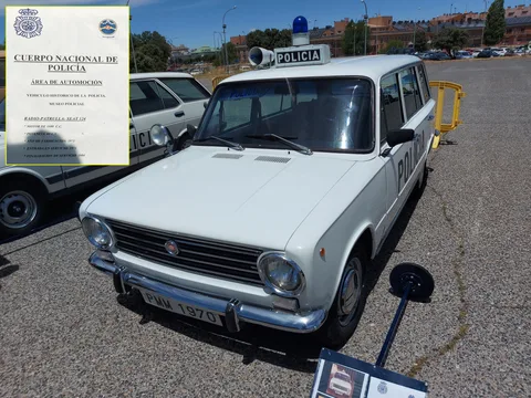 SEAT 124 Familiar — 4