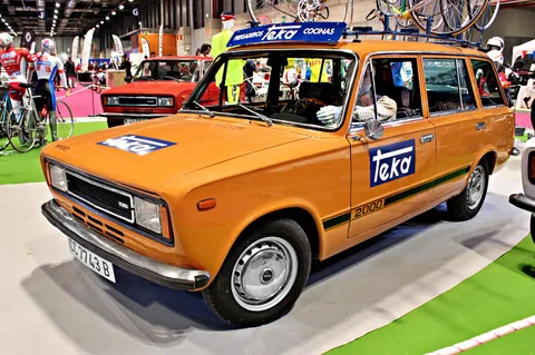 SEAT 124 Familiar — 8