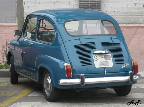 SEAT 600 E — 2