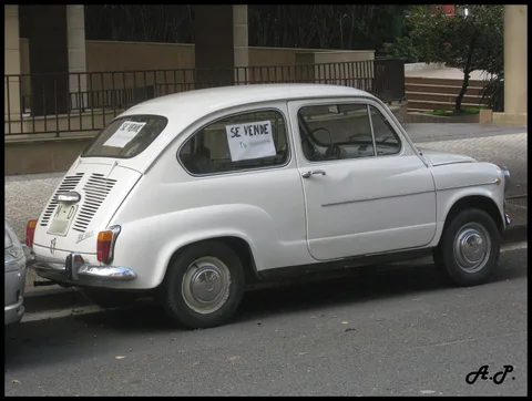 SEAT 600 E — 7