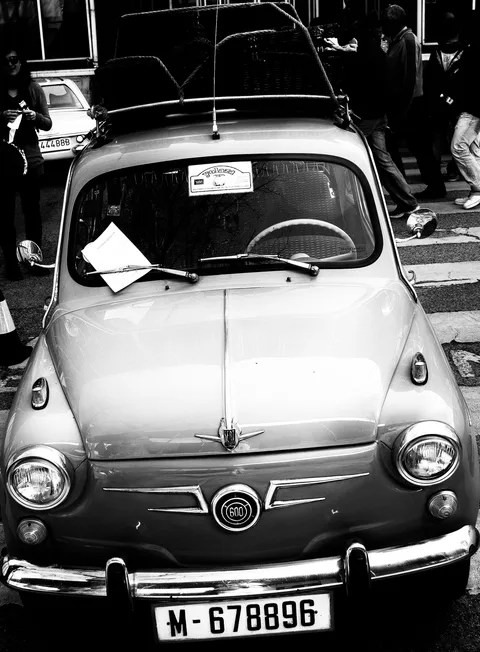SEAT 600 N — 2