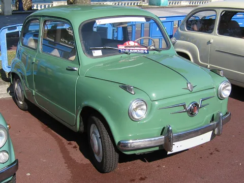 SEAT 600 N — 4
