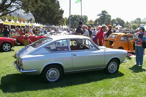 SEAT 850 coupe — 2