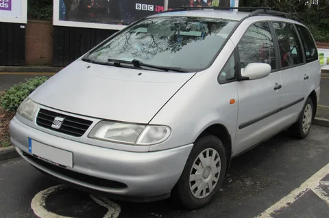 SEAT Alhambra Mk1 — 4