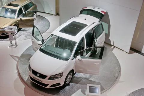 SEAT Alhambra Mk2 — 4