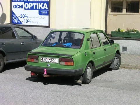 Škoda 120 GLS — 7