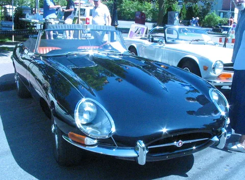 Jaguar E-Type Roadster