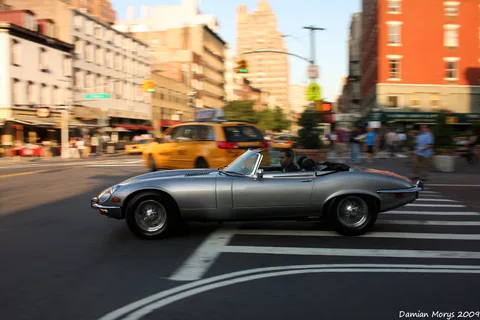 Jaguar E-Type Roadster — 2