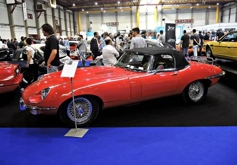 Jaguar E-Type Roadster — 5