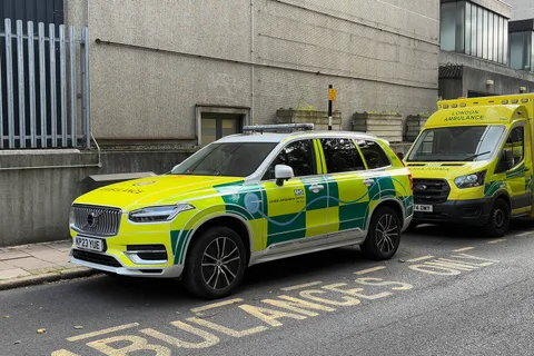 Volvo XC90 II Plug-in Hybrid — 4