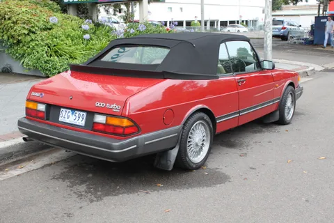 Saab 900 (first generation) convertible — 5