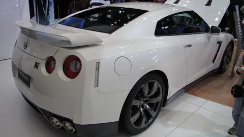 Nissan GT-R (R35, 2011 facelift) — 5