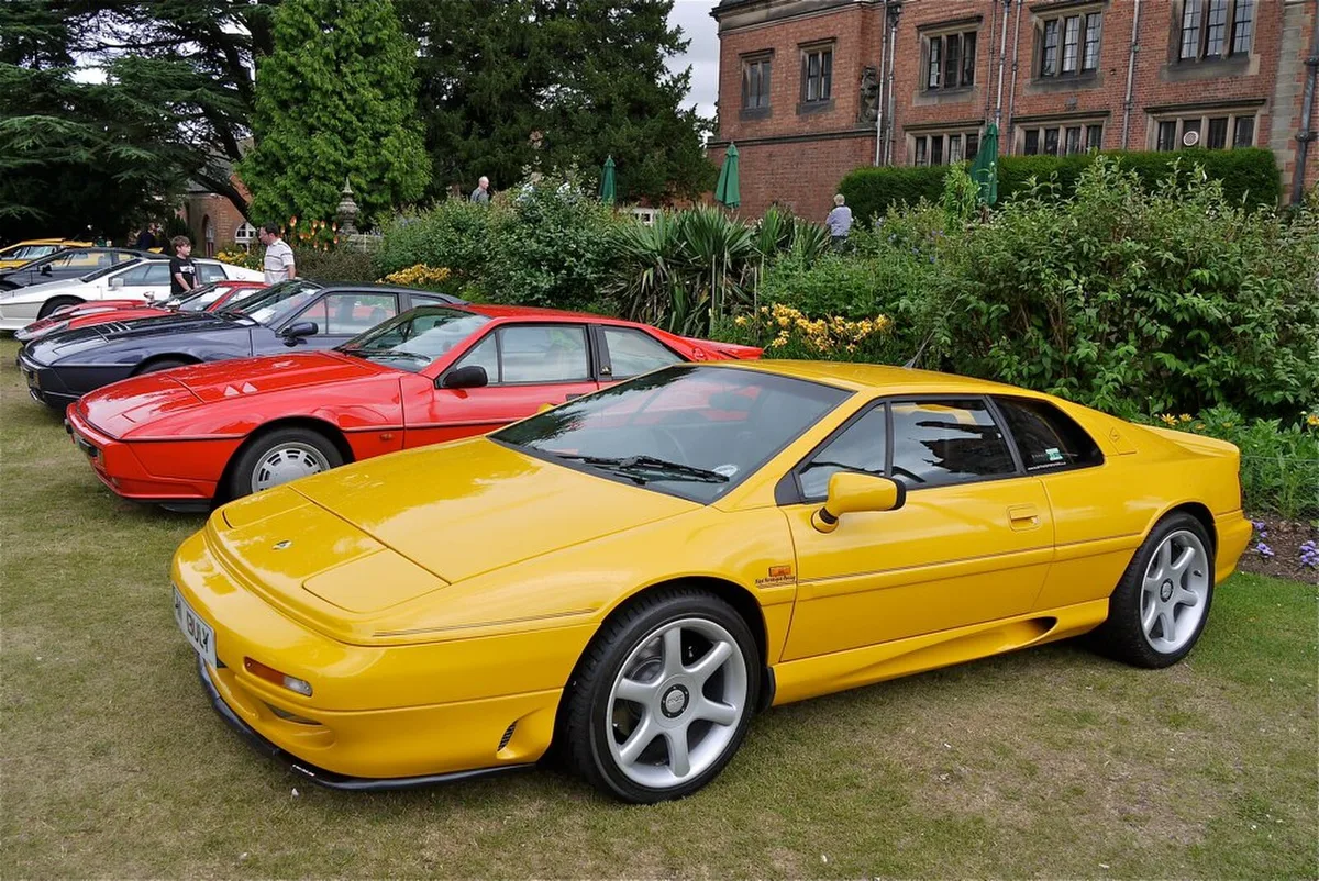 Lotus Esprit S4/GT3