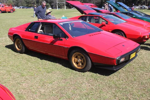 Lotus Esprit S2 — 5