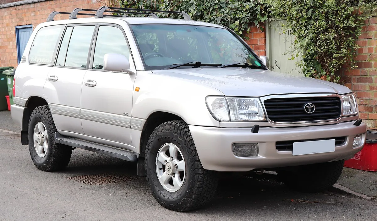 Toyota Land Cruiser (J100)