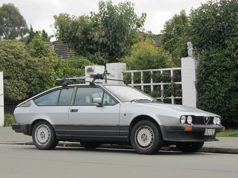 Alfa Romeo GTV6 — 8