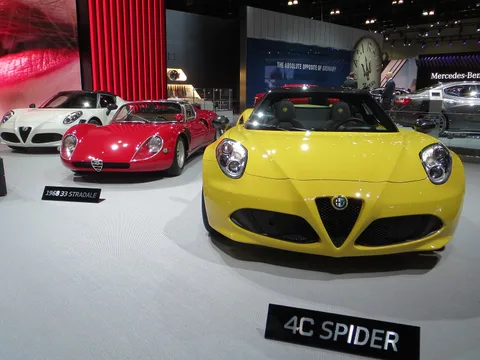 Alfa Romeo 4C Spider — 4