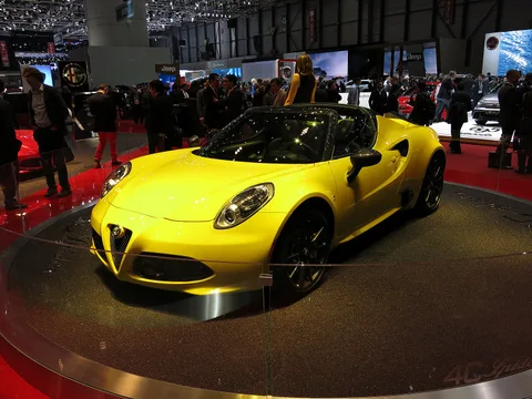 Alfa Romeo 4C Spider — 6