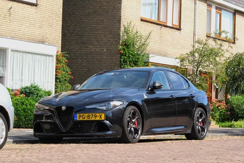 Alfa Romeo Giulia Quadrifoglio — 2