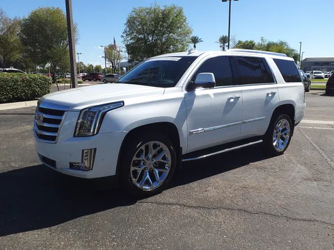 Cadillac Escalade (GMTK2UL) — 3