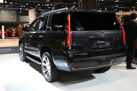 Cadillac Escalade (GMTK2UL) — 5
