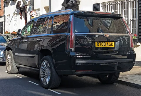 Cadillac Escalade (GMTK2UL) — 7