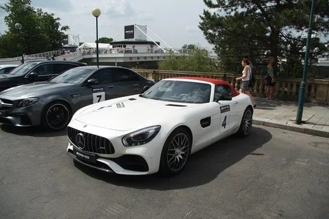 Mercedes-AMG R190 GT Roadster