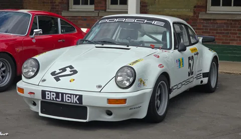Porsche 911 G-series Carrera coupes — 3