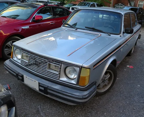 Volvo 242 GT — 4