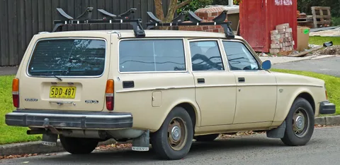 Volvo 245 — 8