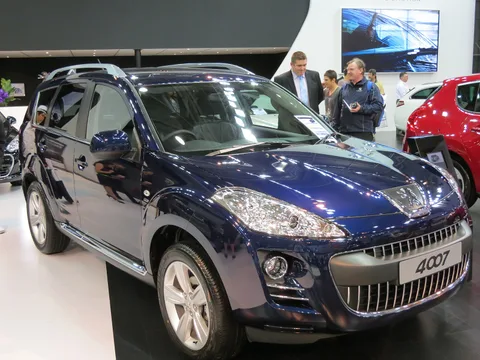Peugeot 4007 — 5