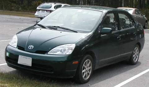 Toyota Prius (XW11) — 5