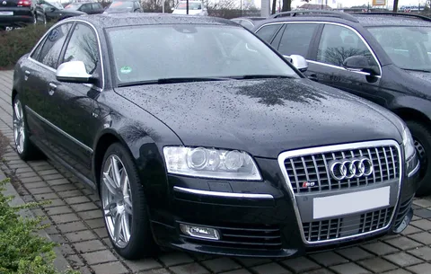 Audi S8 D3