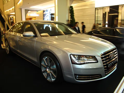 Audi S8 D4