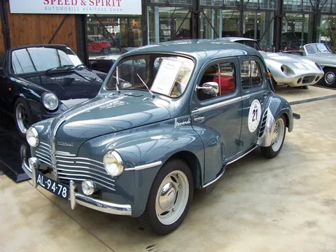 Renault 4CV — 5