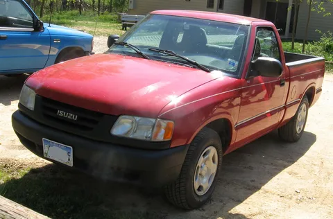 Isuzu Hombre — 4