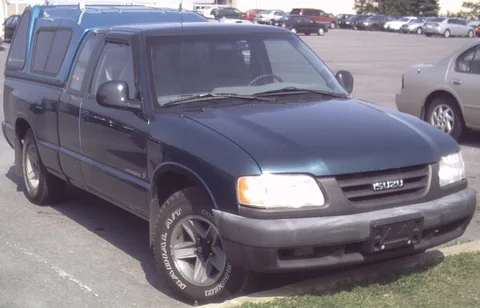 Isuzu Hombre — 7